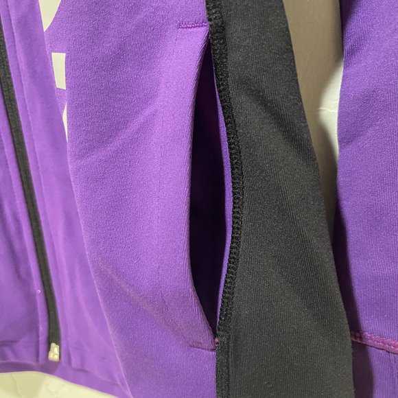 PiYo Fitted Jacket - Picture 7 of 7
